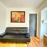 Apartman Em *