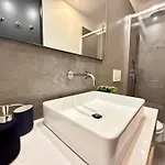 Apartman Em *